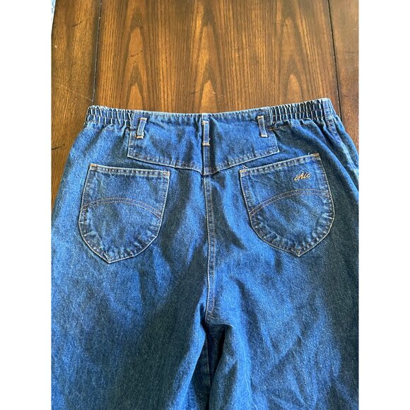 Vintage Chic Medium Wash High Waist Mom Jeans Made in USA Distressed Paint 22 - Picture 10 of 13